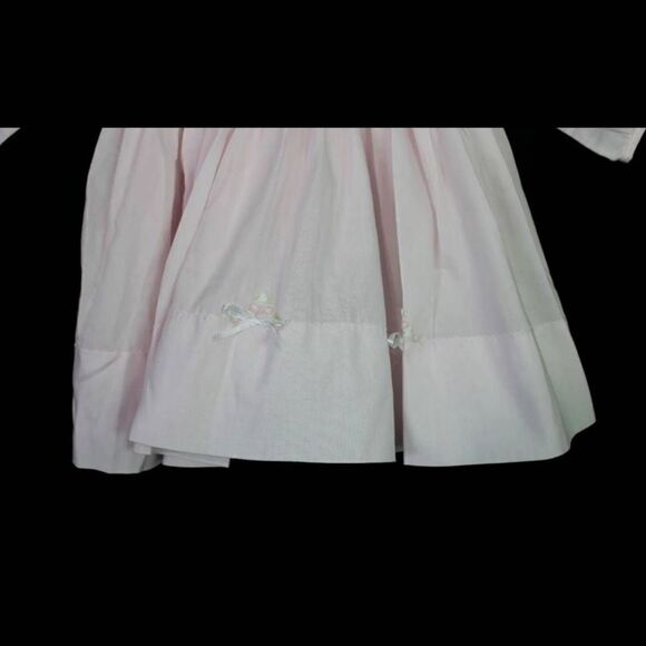 Sarah Loiuse England Pink Embroidered Baby Dress - 6 months long sleeve.


Sku 2 - Picture 11 of 11